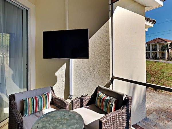 Destin Vacation Home Four Bedroom Walk to Beach