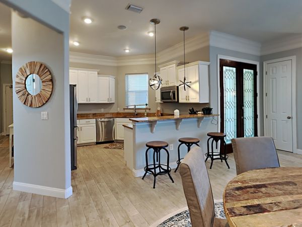Destin Vacation Home Four Bedroom Walk to Beach