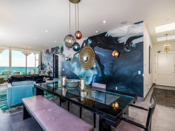 Malibu Ocean front House 4 bedrooms/ 4 bathrooms