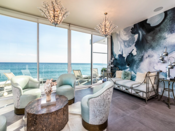 Malibu Ocean front House 4 bedrooms/ 4 bathrooms