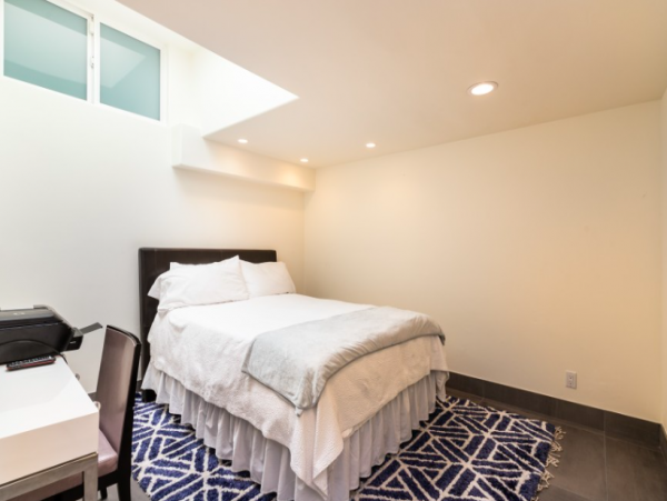Malibu Ocean front House 4 bedrooms/ 4 bathrooms