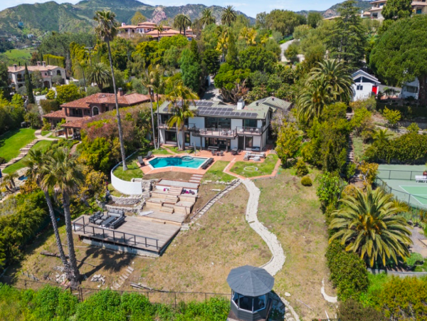 6 Bedrooms Ocean View Malibu House