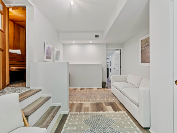 6 Bedrooms Ocean View Malibu House