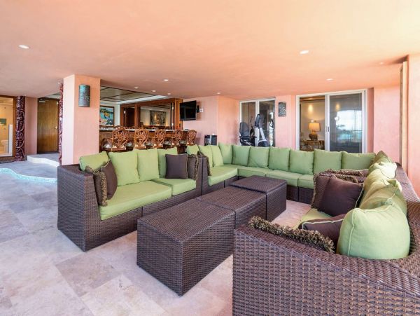 Waimanalo Beach Estate Exceptional World Class Luxury