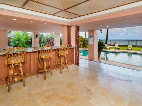 Waimanalo Beach Estate Exceptional World Class Luxury