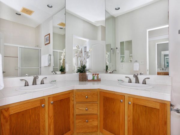 First Floor Lovely 2 Bedroom Vacation Rental