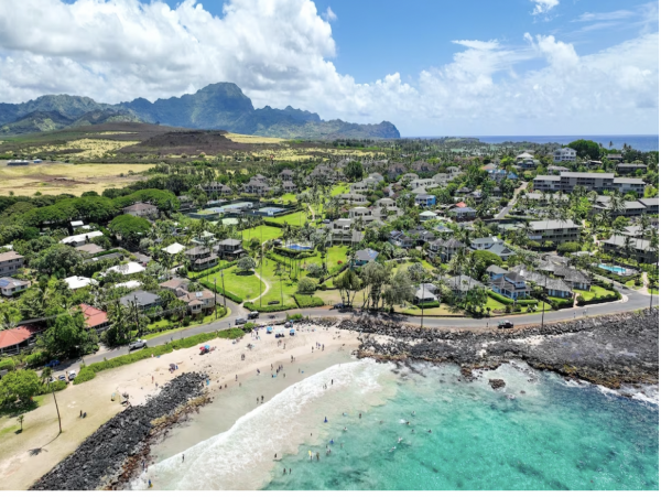 Stroll to World Class Beaches Amazing Pool