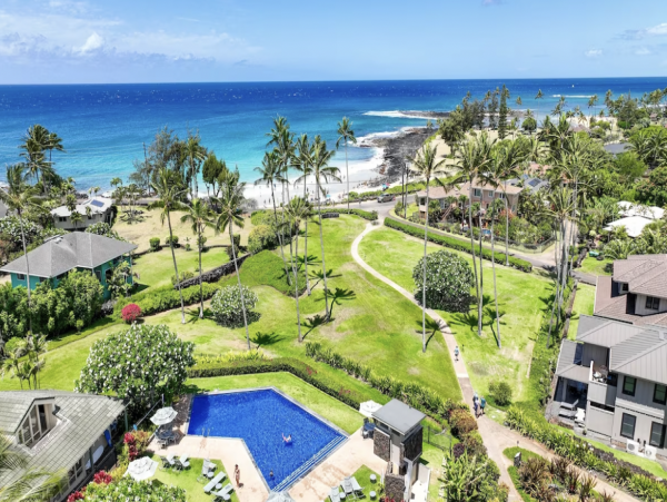 Stroll to World Class Beaches Amazing Pool