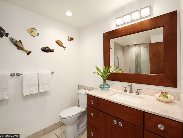 Stunning Vacation Condo Lovely Views & Amenities