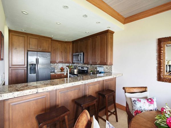 Poipu Ocean View Condo Near South Shore Beaches