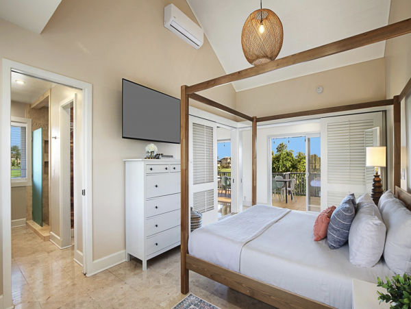 Luxury Five Bedroom Exceptional Views