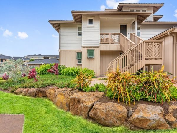 Poipu Four-Bedroom Condo with Golf Course Views