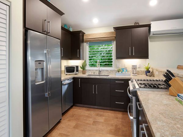 Beachfront Vacation Rental with 3 Bedrooms