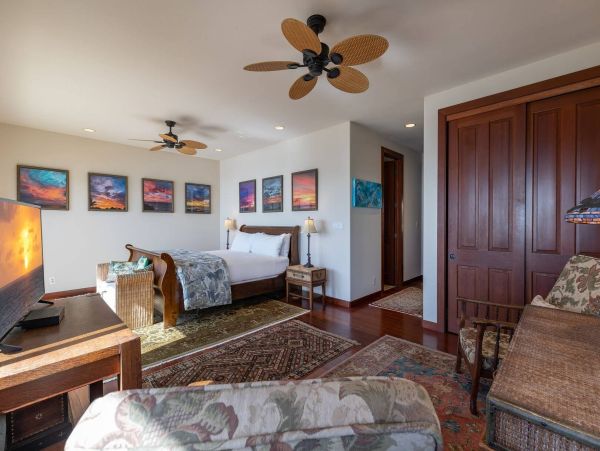 Poipu Luxury Ocean Front Estate Private Pool Main House & Guest Cottage
