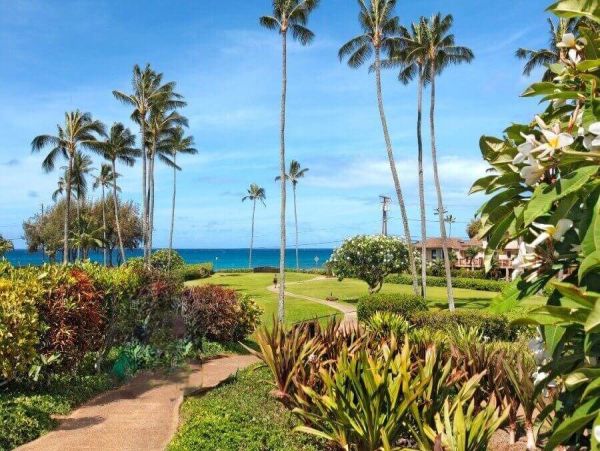 Townhome in Poipu Sands, Kauai - Steps from Shipwreck Beach