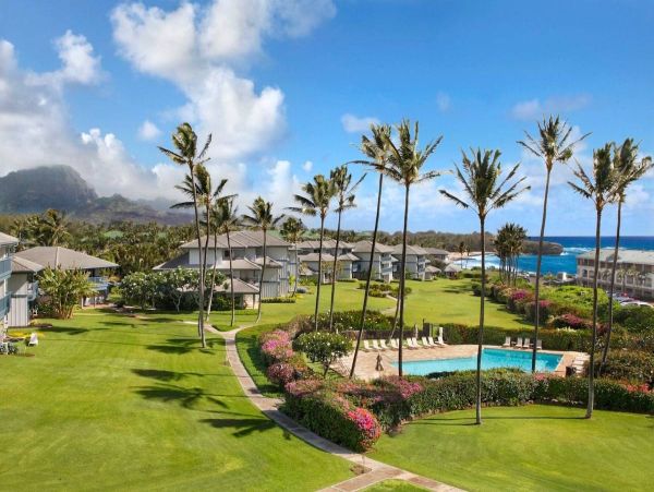 Townhome in Poipu Sands, Kauai - Steps from Shipwreck Beach