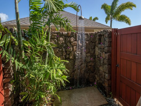 Fabulous Poipu Home 4 Bedroom Plus Loft, Private Pool & Spa
