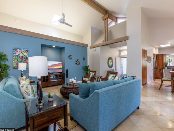 Charming 3-Bedroom Resort Retreat with a Garden in Poipu - Walk to Beach