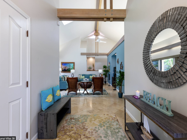 Charming 3-Bedroom Resort Retreat with a Garden in Poipu - Walk to Beach