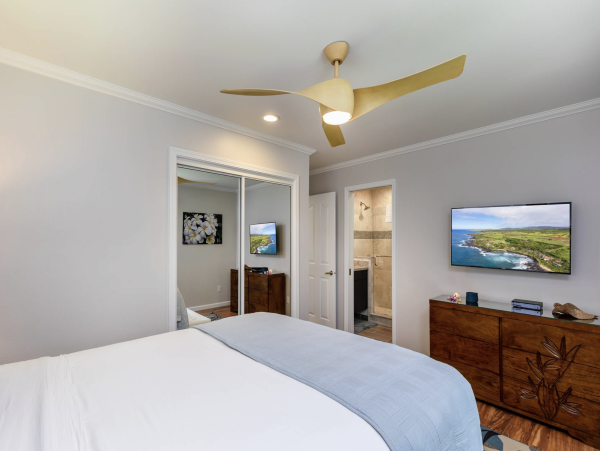 Charming 3-Bedroom Resort Retreat with a Garden in Poipu - Walk to Beach