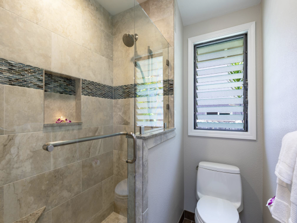 Charming 3-Bedroom Resort Retreat with a Garden in Poipu - Walk to Beach