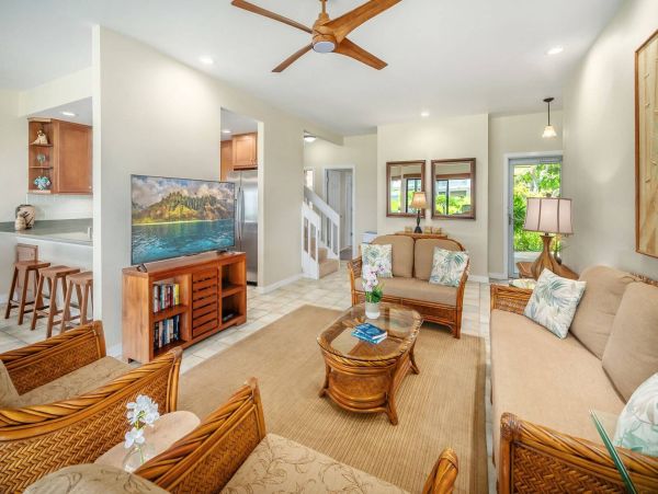 Elegant Island Retreat Steps from Shipwreck Beach