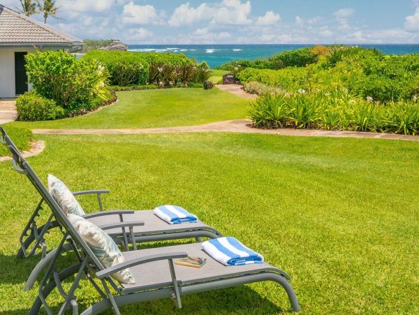 Elegant Island Retreat Steps from Shipwreck Beach