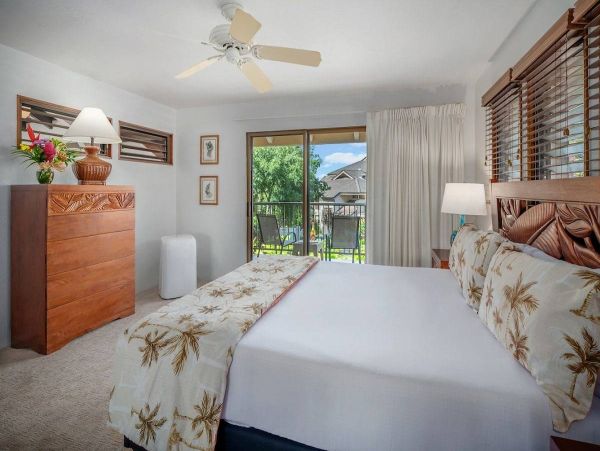 Spacious Condo - 1 Bedroom + Loft - Walk to Poipu Beach