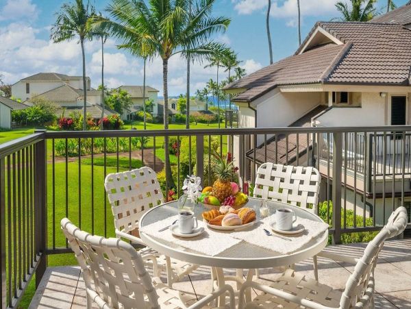 Spacious Condo - 1 Bedroom + Loft - Walk to Poipu Beach