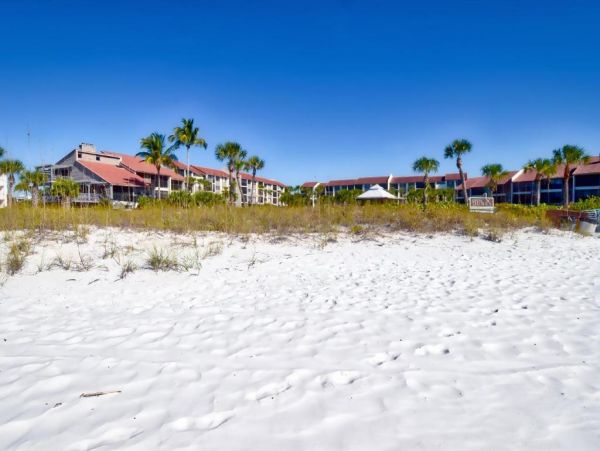 Siesta Key Vacation Rental Corner Unit Beachfront Complex