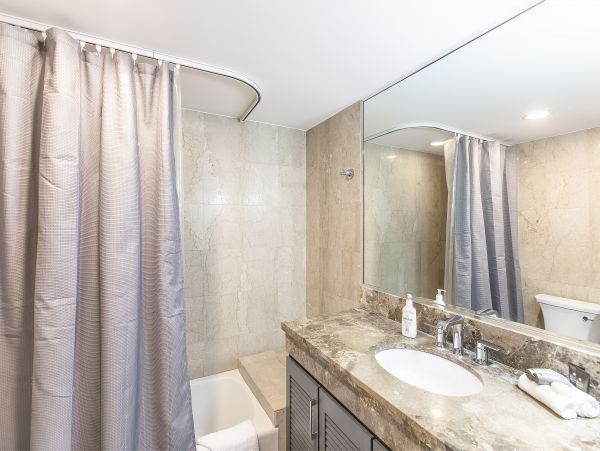 Honolulu Diamond Head Kahala Condo 1054571