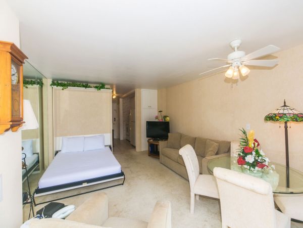 Honolulu Diamond Head Kahala Condo 1054596