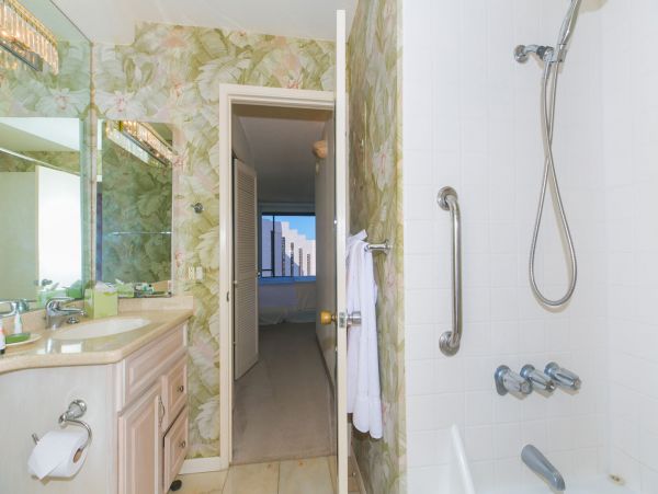 Honolulu Diamond Head Kahala Condo 1054654
