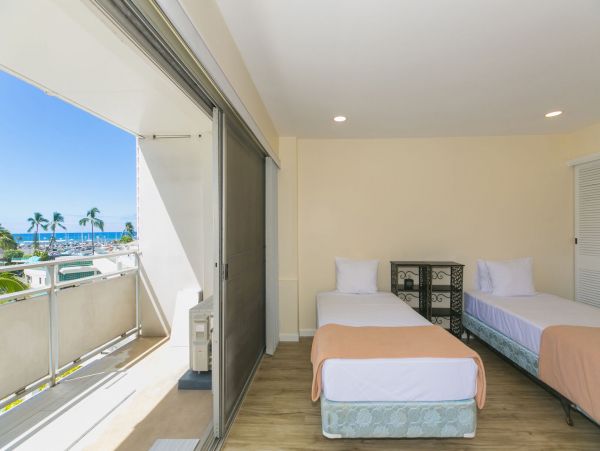 Honolulu Diamond Head Kahala Condo 1054713