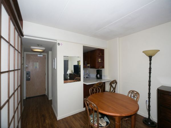 Honolulu Diamond Head Kahala Condo 1054730