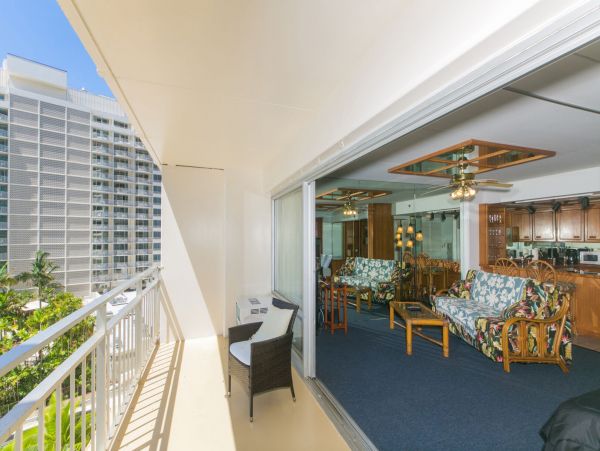 Honolulu Diamond Head Kahala Condo 1054731