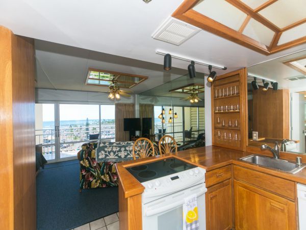Honolulu Diamond Head Kahala Condo 1054731