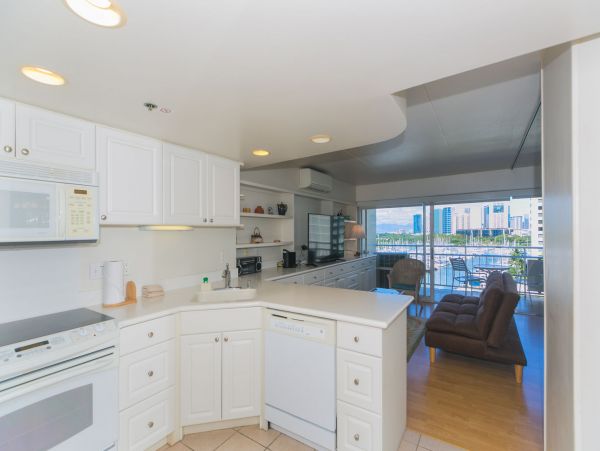 Honolulu Diamond Head Kahala Condo 1054740