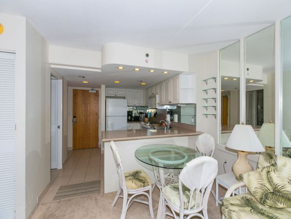 Honolulu Diamond Head Kahala Condo 1054741