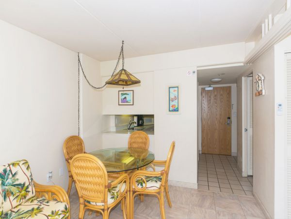 Honolulu Diamond Head Kahala Condo 1054743