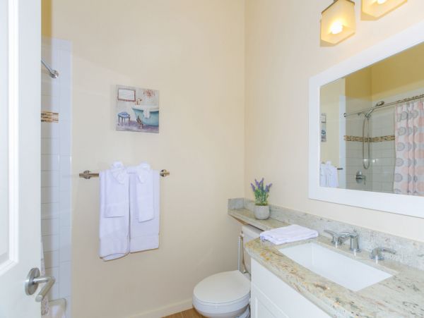 Honolulu Diamond Head Kahala Condo 1054750