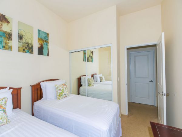 Honolulu Diamond Head Kahala Condo 1054750