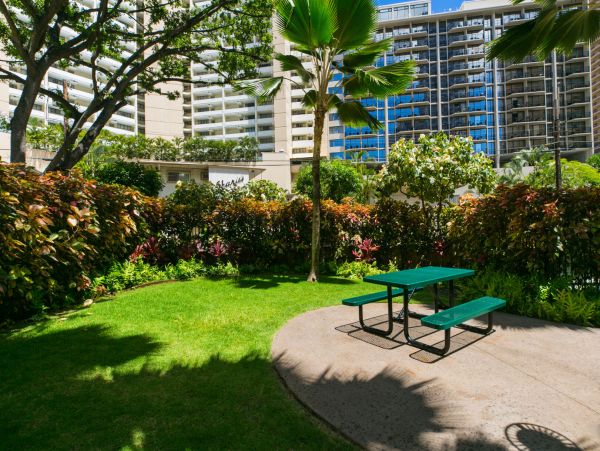 Honolulu Diamond Head Kahala Condo 1054750