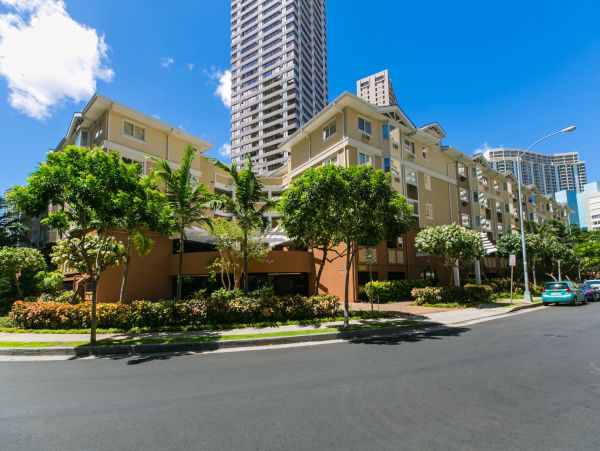 Honolulu Diamond Head Kahala Condo 1054750