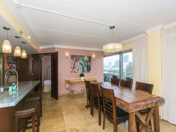 Honolulu Diamond Head Kahala Condo 1054770