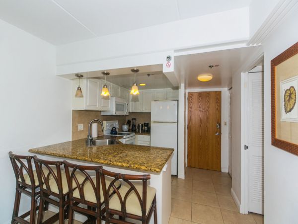 Honolulu Diamond Head Kahala Condo 1054771