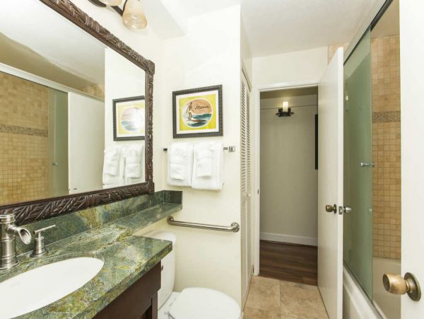 Honolulu Diamond Head Kahala Condo 1054773