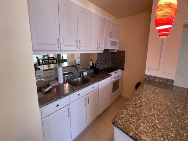 Honolulu Diamond Head Kahala Condo 1054785
