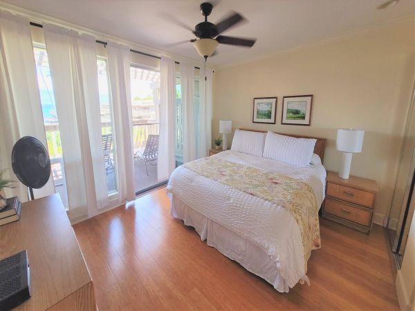 Maui Oceanfront Vacation Rental - Kahana Beachfront Condo with Views