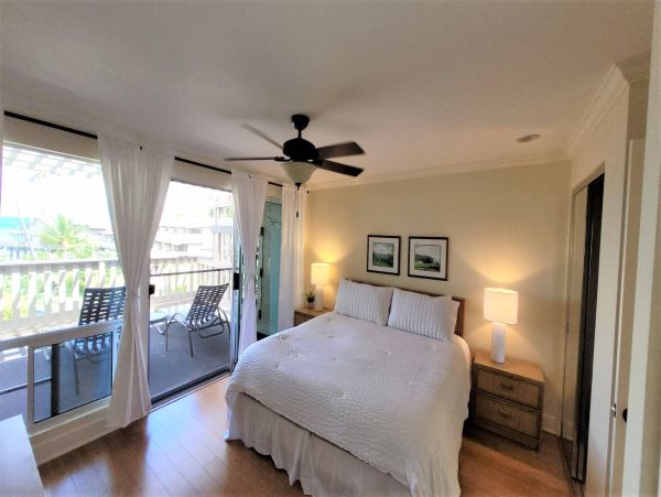 Maui Oceanfront Vacation Rental - Kahana Beachfront Condo with Views